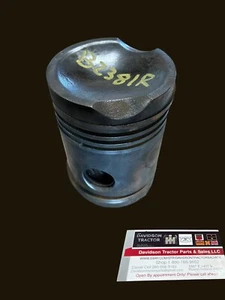 John Deere B B2381R JD Tractor engine motor piston Antique Tractor - Picture 1 of 9
