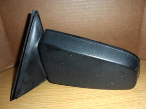 1982 -1992 Chevrolet Cavalier LH Drivers Manual 2 STUD Side View Mirror OEM 9066 - Picture 1 of 5