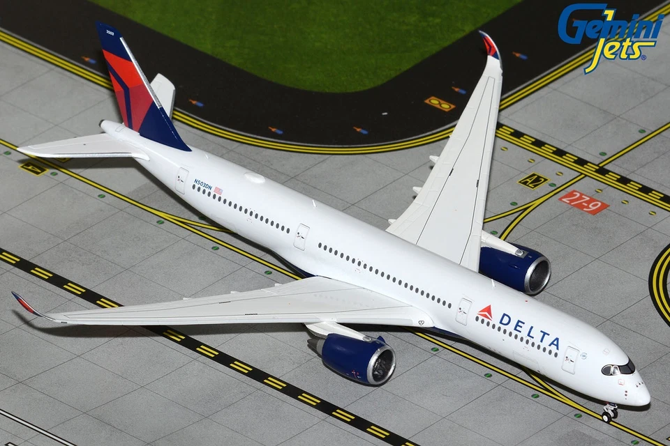 Delta Airbus A350-900 N503DN GeminiJets GJDAL2286 Scale 1:400 - Image 1 of 1