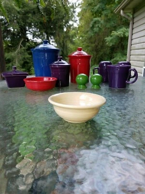 FIESTAWARE FIESTA 9 oz SALSA BERRY ice cream DESSERT BOWL ivory NEW