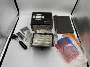YONGNUO YN300 II LED Video Light Handheld Remote Control Lighting Never Used - Picture 1 of 7