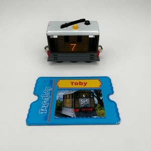 Thomas The Train Take-Along 2002 diecast Toby con tarjeta de boleto *Raro* - Imagen 1 de 5