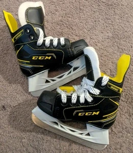 CCM 9350 Super Tacks Ice Skates Youth Skate Size 8 / Shoe Size 9 - Picture 1 of 8