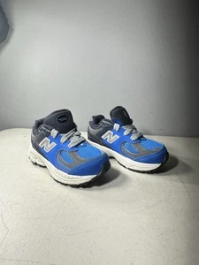 New Balance 2002R Black & Blue Sneakers IC2002PB Toddler Size 6 New Sample Size - Picture 1 of 11