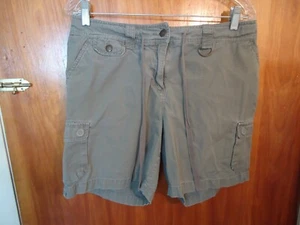 Pantaloncini donna Jones New York Sport taglia 10 verde militare " BELLISSIMA COPPIA " - Foto 1 di 7