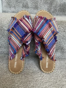 Minnetonka Damen mehrfarbige Espadrille Pantoletten Boho Hippie, Größe 6 M - Bild 1 von 5