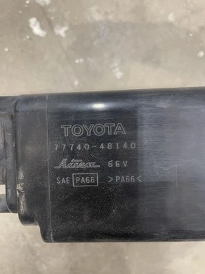 ✅ 04 05 06 Lexus rx330 Highlander bote de carbón de vapor de combustible OEM 77740-48100 Foto 1 de 3