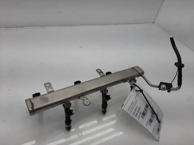 Fuel Injection Parts Fuel Injector 3.8L 07-11 JEEP WRANGLER 04861667AA Foto 1 de 4