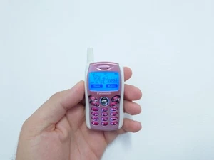 Rare Panasonic GD55 Pink (Unlocked) Mobile phone retro girls ladies pocket - Afbeelding 1 van 12