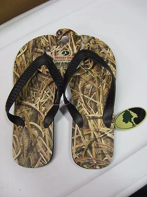 Men's Mossy Oak Camo Shadow Grass Blades Flip Flops / Choose Size SML MED LG XL - Image 1 of 4