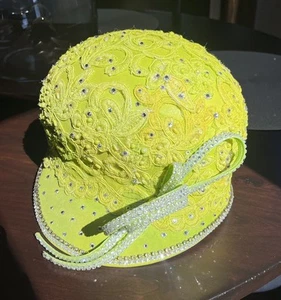 Cappello Cloche Berretto Mr.Song Millinery Ricamato con Strass in Pizzo Premium - Foto 1 di 5