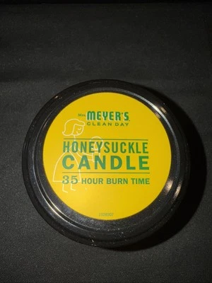 MRS. MEYER'S CLEAN DAY Vela Aroma Madreselva, 7.2 Onzas Amarillo Foto 1 de 4