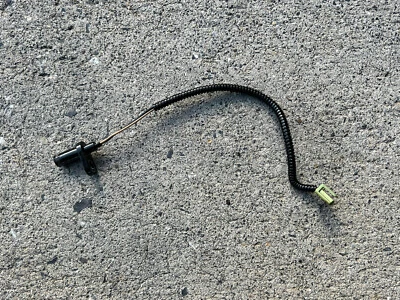 2016 - 2019 GMC ACADIA AUTOMATIC TRANSMISSION VEHICLE SPEED SENSOR (OEM) - Изображение 1 из 2