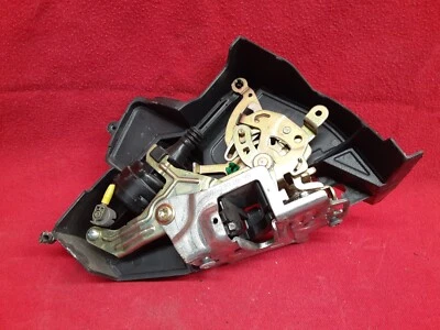 1997 1998 Mercedes C230 C280 Atuador de trava de porta traseira direita 202-730-08-35 - Imagem 1 de 4