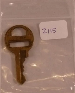 Master Lock Key # 2115 Lucchetto di Ricambio Divertimento Distributore Juke Slot Arcade - Foto 1 di 1