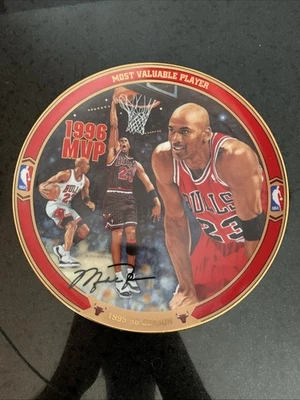 Placa de coleccionista Michael Jordan "1996 Most Valuable Player" MVP #4323A cubierta superior Foto 1 de 4