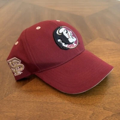 Gorra Semínolas del Estado de Florida Sombrero Coliseo Granate Colegial Licencia Ajustable Foto 1 de 4