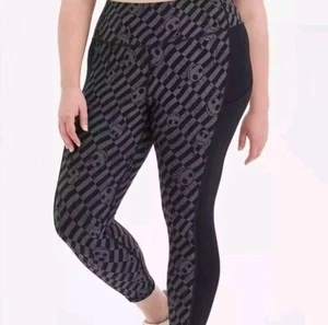 Torrid Disney Tim Burton Nightmare Before Christmas Leggings Size 2X Gray Crop - Picture 1 of 12