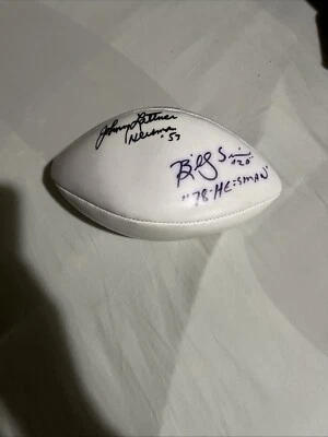 Wilson Mini Fútbol Firmado Johnnny Latimer Billy Sims Heisman 53 y 78 Inscrito Foto 1 de 4