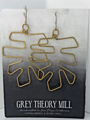 Pendientes Colgantes Hoja Monstera Molino Teoría Gris Hipoalergénicos Sin Níquel Foto 1 de 4