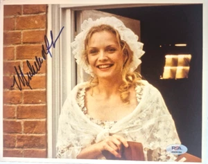 MICHELLE PFEIFFER SIGNED AUTOGRAPHED 8X10 PHOTO RARE ANT MAN MARVEL PSA COA - Foto 1 di 3