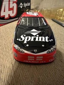 Kyle Petty #45 Sprint Dodge 2001 Team Caliber Autographed - Picture 1 of 20