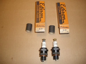 Pair of Vintage NOS EDISON Z-19 Spark Plugs 1" Hex 18mm Thread - Picture 1 of 15