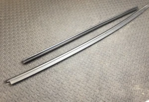 05-13 C6 Corvette Outer INNER Window Weatherstrip Sweep Seal RH PASS. #B 7664 - Foto 1 di 8