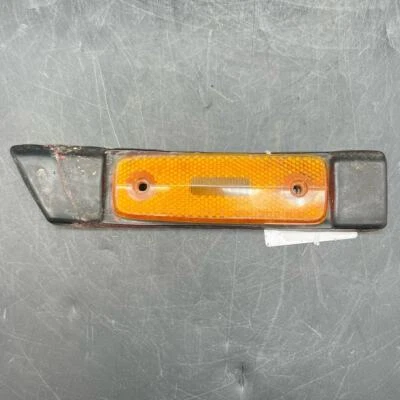 Luz de marcador lateral delantera exterior Toyota Celica 1982-1985 OEM lado del pasajero Foto 1 de 4