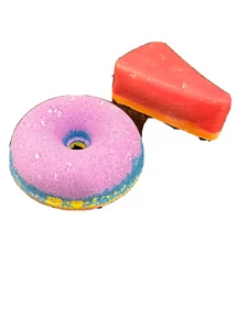 Cake Soap & Donught Shaped Bath Bomb Big 4” Bath set of 2 Luxury Home Gift New - Picture 1 of 6