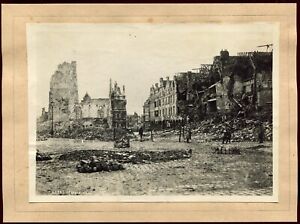 guerre 1914-1918. photo d'Arras . La Grand Place 