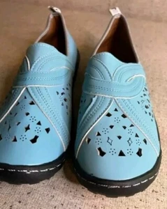 J'Adior Womens Sz 5/6 Shoes Blue Light Sky Blue, Grip Bottoms Slip On Cute NWOT - Picture 1 of 3