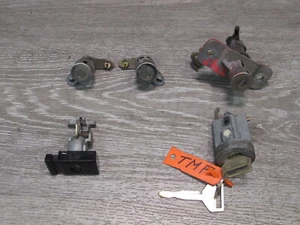 87-89 TOYOTA MR2 AW15 IGNITION DOOR GLOVE REAR TRUNK CYLINDER LOCK 2 KEY SET OEM - Picture 1 of 15