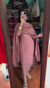 Lanzamiento Elegante Seda Chinnon Salwar Kameez Con Dupatta Para Boda y Función - Imagen 1 de 11