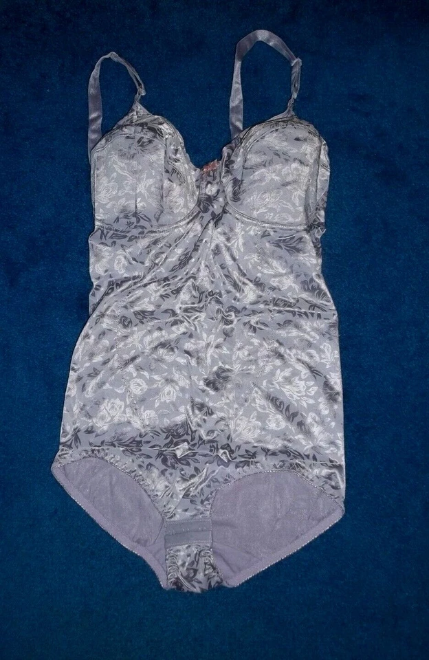 ROSA o PÚRPURA CORONA SATINADA -y Body Shaper Faja Estilo 1375 36C o 38D Nueva con Etiquetas Foto 1 de 2