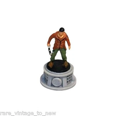 NUEVO Juegos del Hambre WizK!ds Gravity Feed District 7 Tributo Figura Masculina NECA Foto 1 de 3