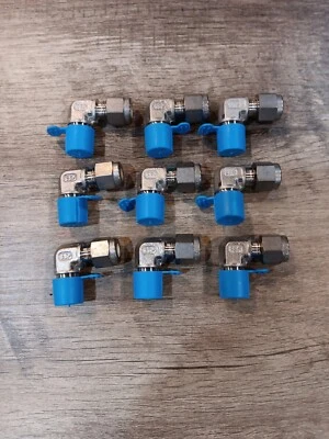 (9) SSP Duolok 1/4 TF x Male BSPT Male 90°ELBOW Connector 316 Stainless Steel - Image 1 of 4