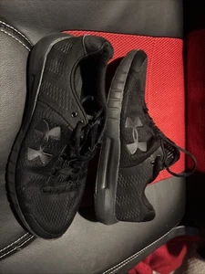 Scarpe da corsa Under Armour donna taglia 7 buone condizioni - Foto 1 di 7