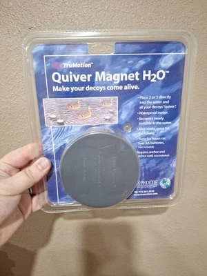 TruMotion Duck Decoy Motion Quiver Magnet H2O Decoys Come to Life New Sealed - Image 1 of 4