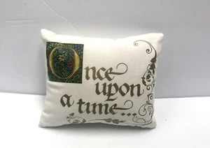 Once Upon A Time Almohada Oro Pergamino Escritura Pequeña 10 X 8 Cremallera Decoración - Imagen 1 de 10