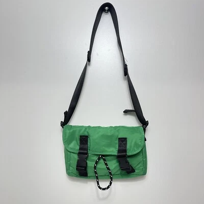 Bandolera Mensajero Zara Verde Mini Nylon Foto 1 de 4