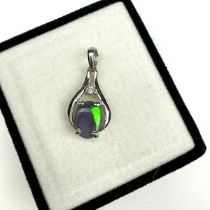 Australia Solid Black Crystal Opal Pendant With 1 Diamond On 18k White Gold 750 - Picture 1 of 8