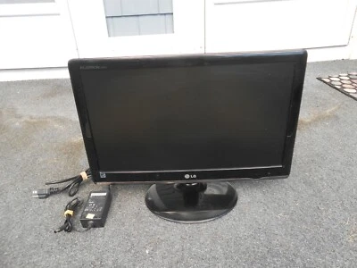 LG Flatron E2050T-SN 20'' LED Backlit LCD Monitor with Mega Contrast Ratio - Image 1 of 4