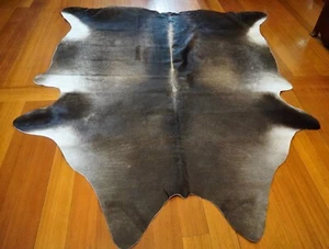 Soft Grey & Earthen Tones - A Beautiful Cowhide Rug - Bild 1 von 7