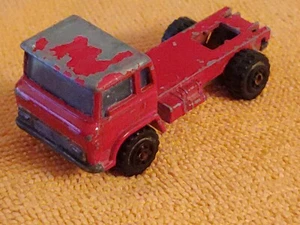 YATMING 1:64 TRACTOR CAB FIRE RED COLOR, ROLLS WELL GOOD VINTAGE CONDITION, FUN! - Picture 1 of 12