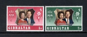 Gibraltar 1972 SILVER WEDDING ISSUE, QUEEN ELIZABETH II MNH SC 292-93 SG 306-307 - Bild 1 von 1