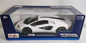 MAISTO 1:18 Scale Diecast Model Car - Lamborghini Countach LPI 800-4 in White - Picture 1 of 7