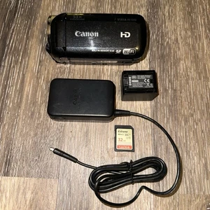 Canon VIXIA HF R40 HD 53x Image Stabilized Optical Zoom Camcorder Bundle - Picture 1 of 5