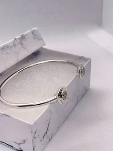 Pandora Signature Bangle Bracelet with Gold color - Picture 1 of 10