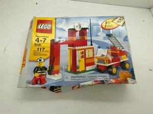 lego Classic fire fighter building set #6191 2008 Vintage - Damaged Box - Picture 1 of 2